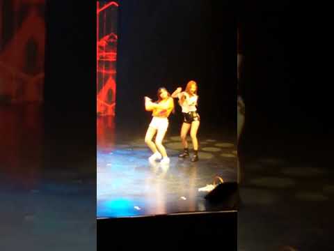 Fei onstage with Hyuna 현아