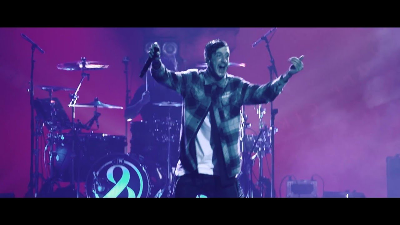 Of Mice & Men - Feels Like Forever (Live At Brixton) - YouTube