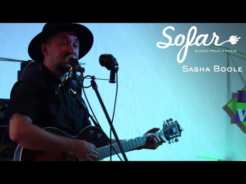 Sasha Boole - Play and Pray | Sofar Debrecen