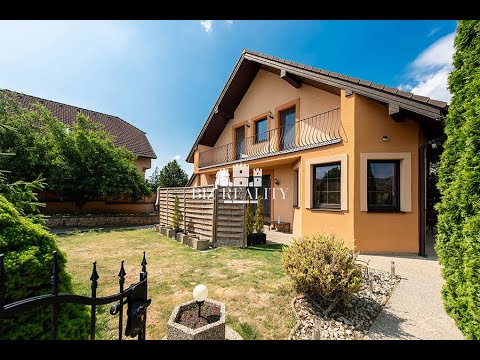 NA PREDAJ | Priestranný 5-izb. rodinný dom, garáž, bazén, Trenčianska Turná