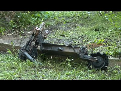 Video Thumbnail: Litauen: Feuer durch explodierte Elektroroller-Batterie