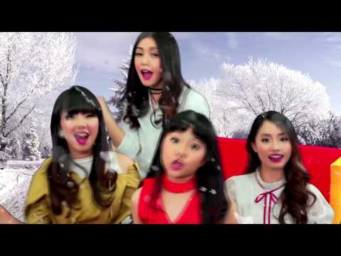 Ellyn Clarissa - SANTA CLAUS IS COMING TO TOWN