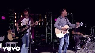 Scouting For Girls - She&#39;s So Lovely - Live from Louder Lounge (Xperia Access)