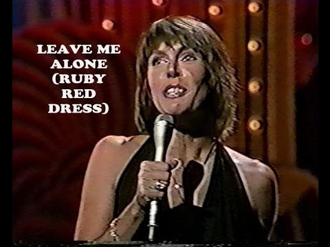 HELEN REDDY - LEAVE ME ALONE (RUBY RED DRESS) - THE QUEEN OF 70s POP - JOHNNY CARSON