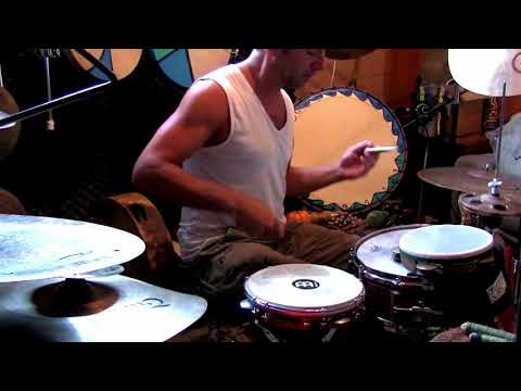 Warming up in Studio Bainzu, Sardegna