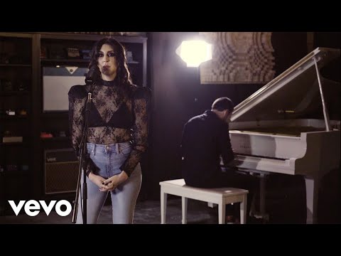 LACES - moved (Official Live Acoustic Video)