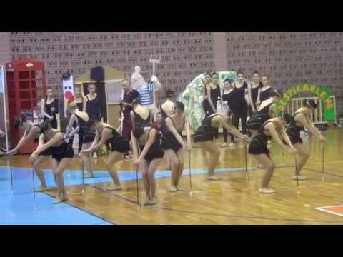 Sinjske mažoretkinje 2014 - Parada seniori