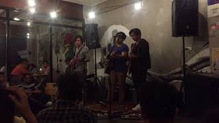 Kahit Isang Saglit - Hulyo (Acoustic Live)