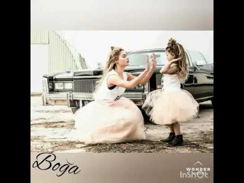 Burcuna göre Anne kiz kombinleri😂😍