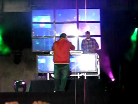 polakan. tiraera a arcangel y mundo frio.