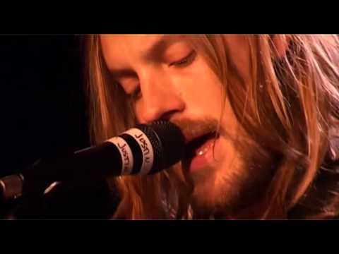 Bedroomdisco TV: Menomena - "Taos" & "Weird" live