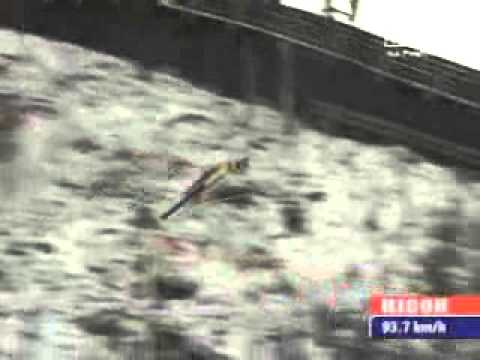 Adam Małysz - 136.0m - Harrachov 2004 (1. miejsce)