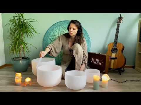 432 Hz Crystalbowls Rootchakra Stress Relief in 8 minutes - Kelsey Kluijtmans