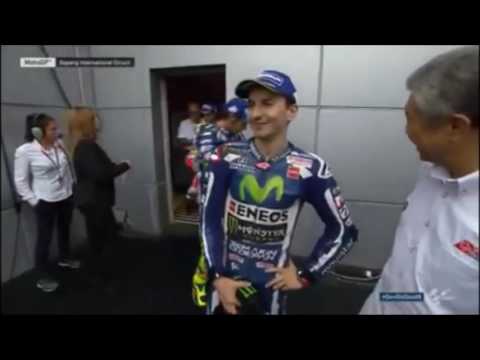 Valentino Rossi shake hand with Jorge Lorenzo