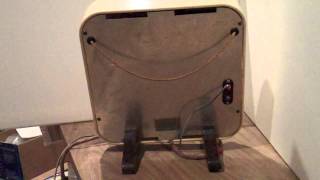 preview picture of video 'Rare 1952 Bakelite radio 002'