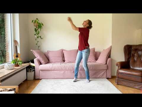 Die Affen rasen durch den Wald - mit Tanz