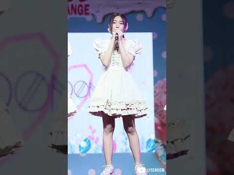 [Fancam Jingjung Wisdom] ของขวัญ - Idol Exchange Food Market