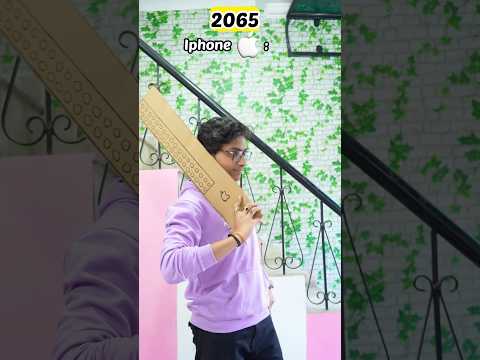 IPHONE vs ANDROID vs NOKIA  in 2065 🤣🤣 #youtubeshorts #comedy