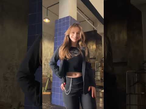 Lola Brooke feat. Billy B - Don't Play With It (Official Video)