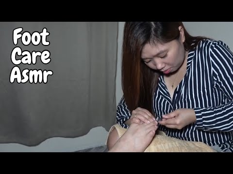 Her Moment of Immersion in Delicate Foot Care