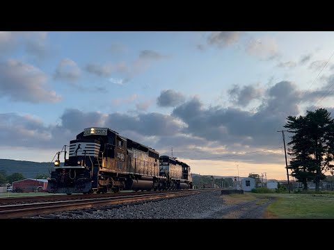 NS SD40-2 3202 & SD40-3 6421 Light Power T36-11 on 8/11/23