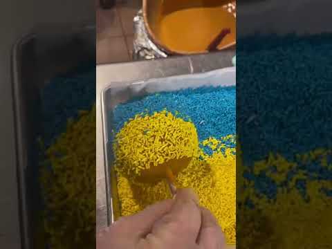 How To Make Chocolate Covered Tips And Tricks 🍓🍫 #chocolate #chocolatecovered #candy #food #apple