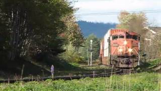 preview picture of video 'CN - Train 406 Westbound Through Rothesay Oct 10'
