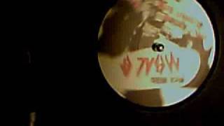 Mick Wills - Rhythm Machine GIGOLO 112 2003