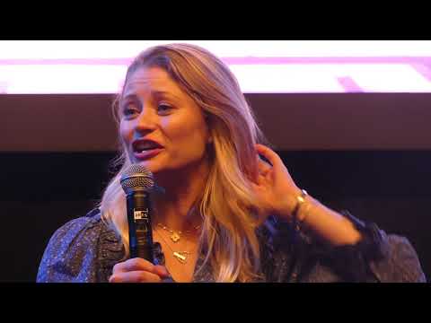 Paris Manga & Sci Fi Show 2019 - Once upon a time conference (4K clip)