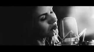 Videoklip: Sam Smith - Stay with me (Acoustic cover by Lina Mayer) s textom piesne Videoklip Sam Smith - Stay with me (Acoustic cover by Lina Mayer) s textom piesne