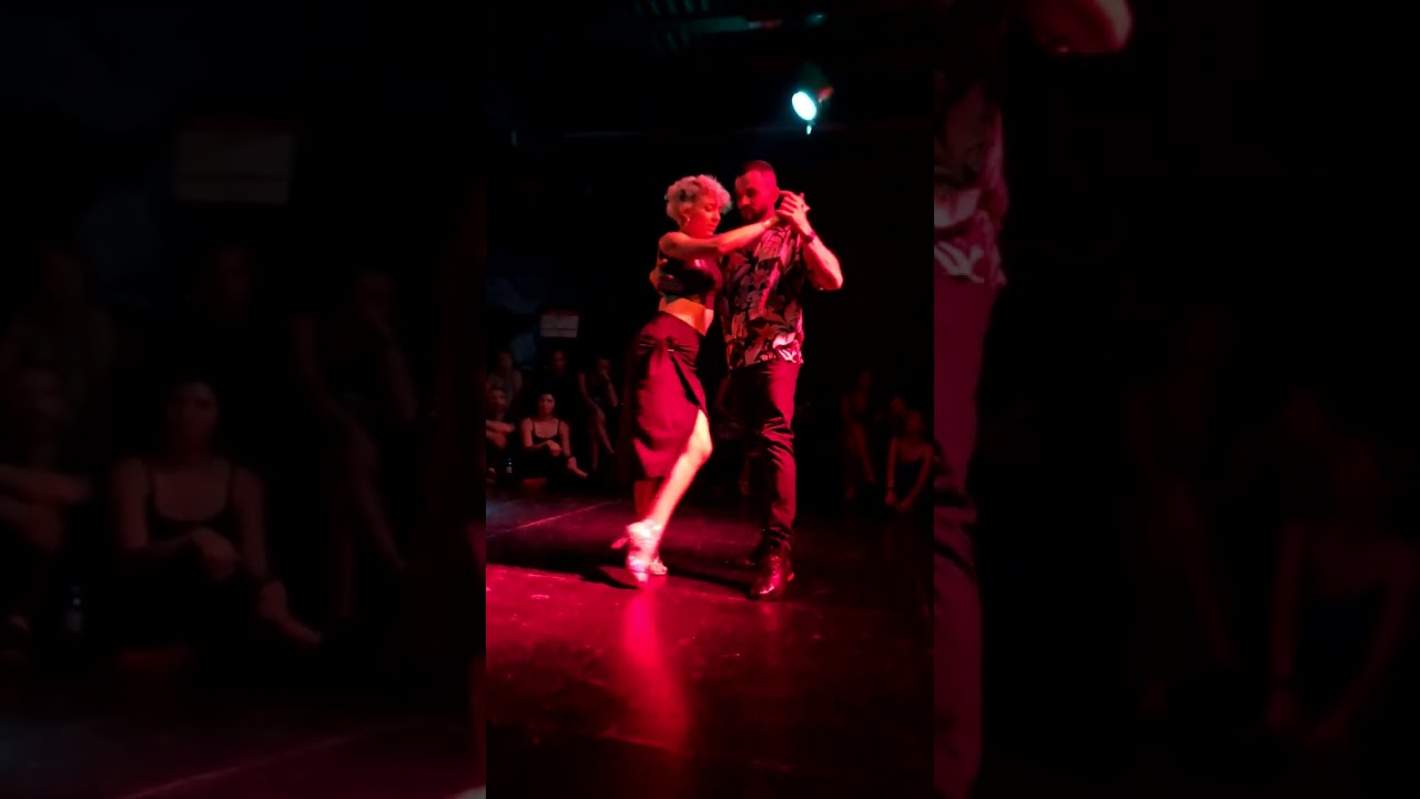 Rocio Lequio y Bruno Tombari - Un guiño (1/2)