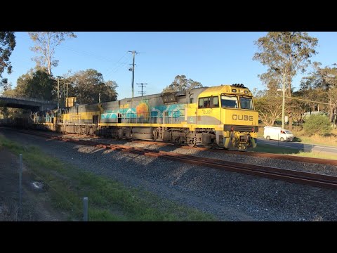 Qube industries QL20/QL012/QL019 lead 2BW7 south through Greenbank with indigenous locos 22/9/2lppp
