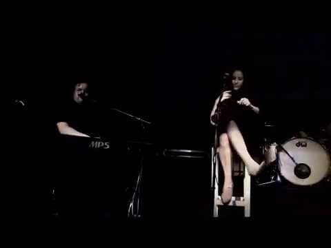 דניאל סלומון ודנה עדיני עם מאיה בלזיצמן ומתן אפרת - עדיף | רעש מגזין מוסיקה