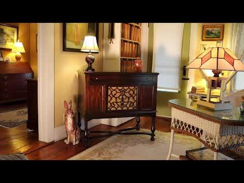 "Waiting And Watching For Me"...Helen Clark & Roy Roberts...Easter & Pandemic