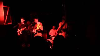 Day Wave - We Try But We Don't Fit In LIVE Old Blue Last, London, 12 November 2015