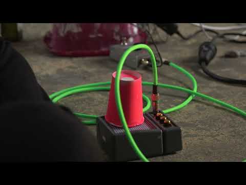 Anne F Jacques & Ryoko Akama @sonicprotesfestival  // 2 avril 2023. Brasserie Bouchoule, Montreuil.