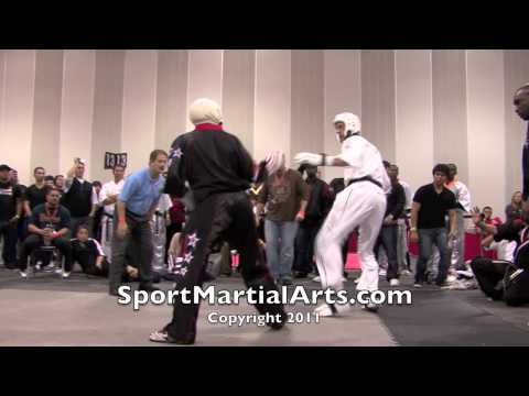 Jack Felton v Steve Babcock - 2011 COMPETE Internationals - Men's team sparring