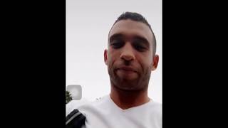 Voila comment mister you passe ses vacances au bled