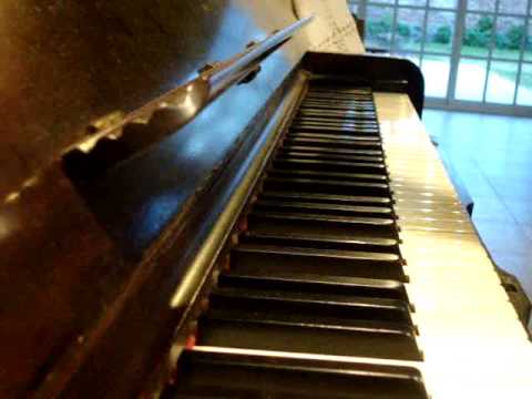 Flor de Noche, Tango de De Caro y Laurenz en Pianola por Horacio Asborno desde Viedma, Argentina