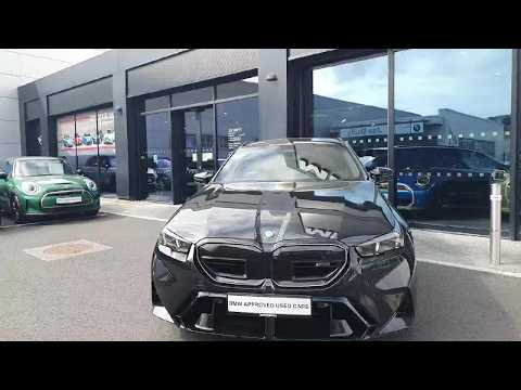 BMW M5 Touring - Image 2