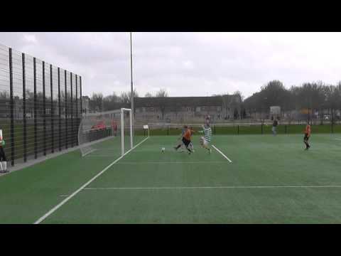 15 mrt 2014 VV De Meern B2 - Focus 07 B1 com 1-1 Op de paal