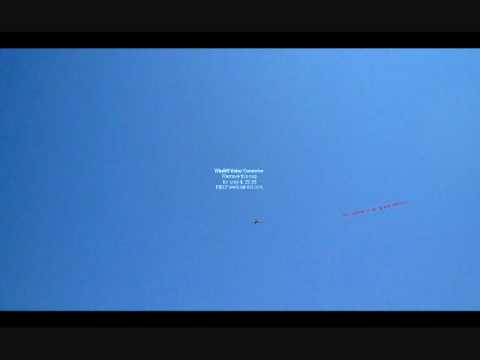 18 Luglio 2010 un aereo sorvola il litorale laziale video 2