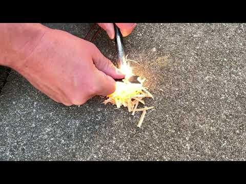 Erste Versuche mit meinem Feuerstahl - Kienspan (harziges Holz) hilft dabei ungemein #feuerstahl