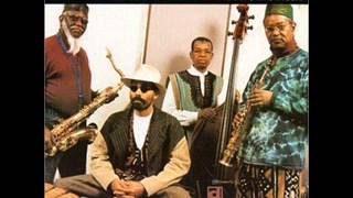 Kahil El'Zabar's Ritual Trio - Africa N'da Blues