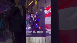 🇺🇸גאָט בּענטש אמעריקע- God Bless America (In Yiddish!).