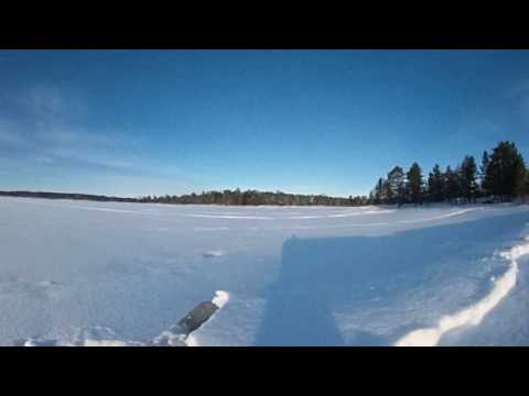 Lago Inari Finlandia refugio Jääsaari