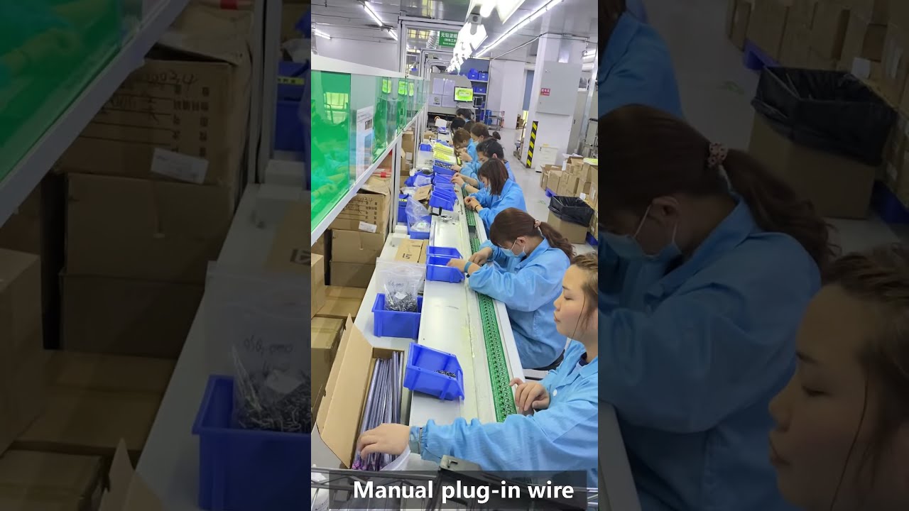 Manual installation of components for pcba