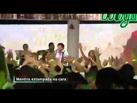 Mentira estampada na cara
