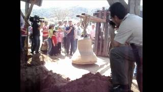 preview picture of video 'Naixement campana Santa Maria de Bellpuig Monestir de les Avellanes'