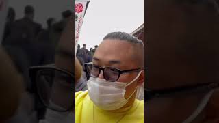 ノリの良い女子高生に興奮してサングラス曇る黄色い変態 #黄色い妖精